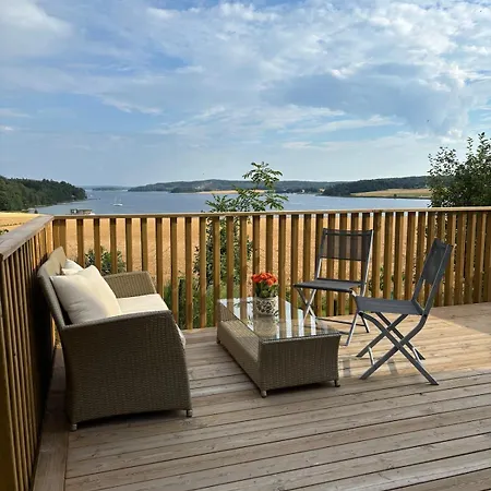 Newly Renovated House On A Farm With A View To The Sea! 사릅스보르그