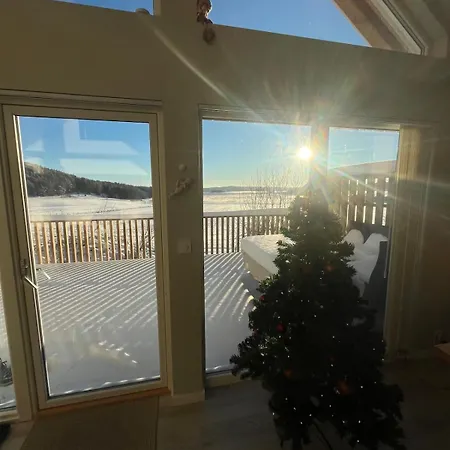 Newly Renovated House On A Farm With A View To The Sea! 펜션 *