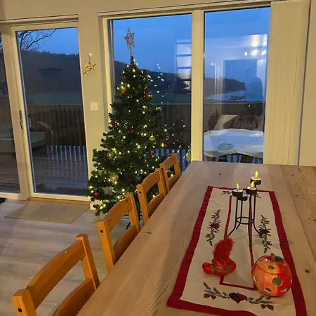 펜션 Newly Renovated House On A Farm With A View To The Sea! 사릅스보르그